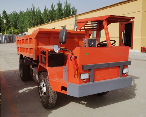 8噸四驅(qū)四不像運輸車