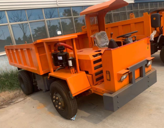 25噸礦用運(yùn)輸車