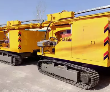 太陽能光伏打樁機(jī)施工注意事項(xiàng)