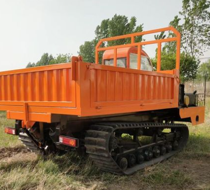 履帶運(yùn)輸車作業(yè)高溫下注意事項(xiàng)