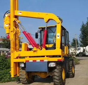 公路護(hù)欄打樁機(jī)各個(gè)部件的保養(yǎng)