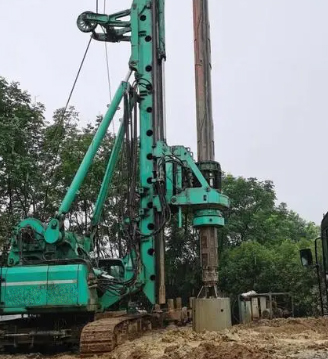 如何避免旋挖鉆機翻車？