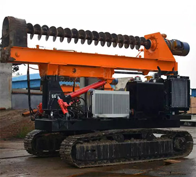 多功能型太陽(yáng)能光伏打樁機(jī)施工注意事項(xiàng)