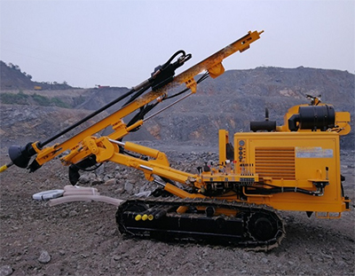 潛孔鉆機(jī)的工作原理