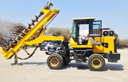 一臺電線桿打樁機能用多久？