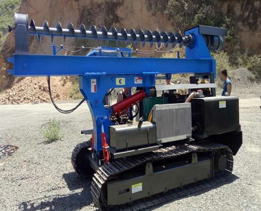 履帶光伏打樁機(jī)設(shè)計和技術(shù)特點優(yōu)勢