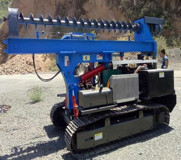 履帶光伏打樁機(jī)核心功能及應(yīng)用場景