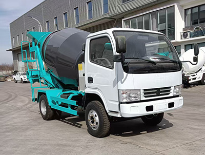 國六重汽王牌攪拌車